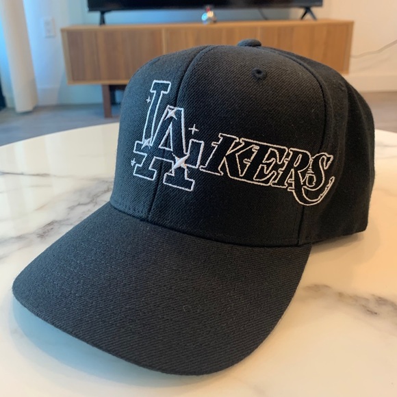 FTCLA SNAPBACK - Picture 1 of 4